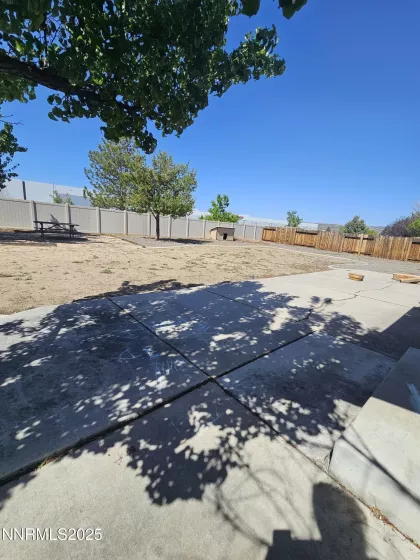 2399 Albatross, Sparks, Nevada 89441, 3 Bedrooms Bedrooms, ,2 BathroomsBathrooms,Residential,Residential,Albatross,250050613