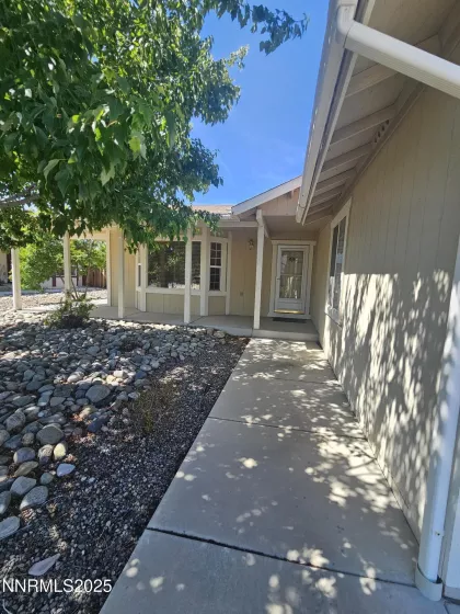 2399 Albatross, Sparks, Nevada 89441, 3 Bedrooms Bedrooms, ,2 BathroomsBathrooms,Residential,Residential,Albatross,250050613