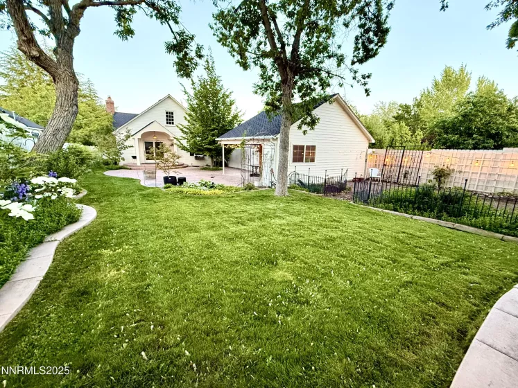 1423 Gordon, Reno, Nevada 89509, 2 Bedrooms Bedrooms, ,1 BathroomBathrooms,Residential,Residential,Gordon,250050621
