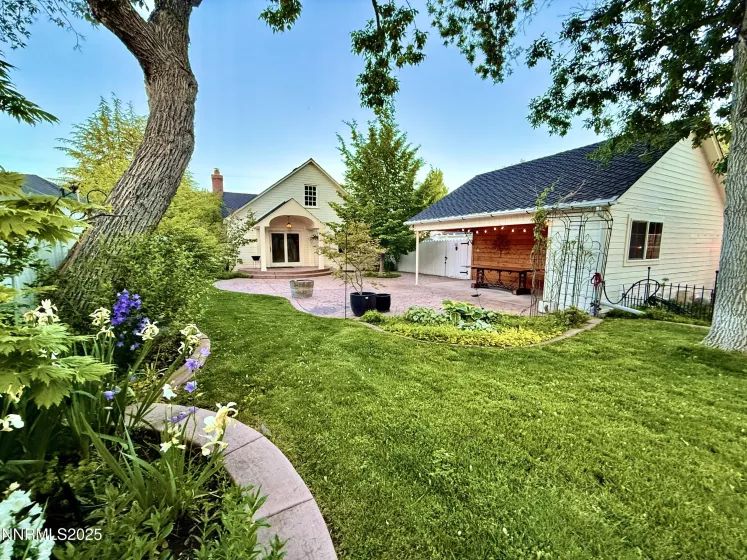 1423 Gordon, Reno, Nevada 89509, 2 Bedrooms Bedrooms, ,1 BathroomBathrooms,Residential,Residential,Gordon,250050621