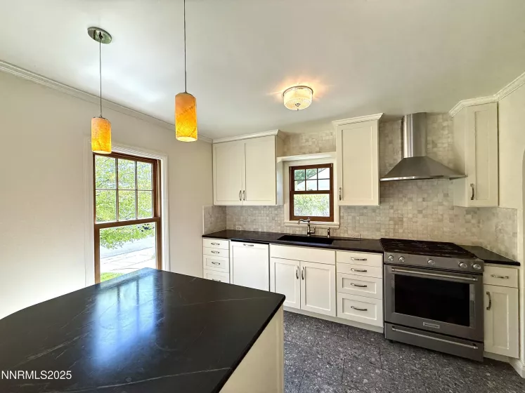 1423 Gordon, Reno, Nevada 89509, 2 Bedrooms Bedrooms, ,1 BathroomBathrooms,Residential,Residential,Gordon,250050621