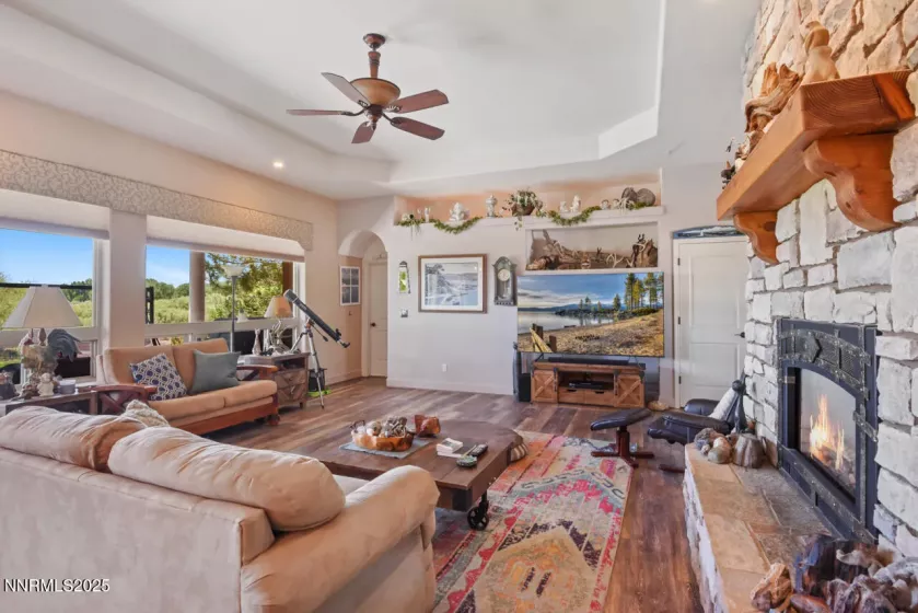 9 Margaroli, Yerington, Nevada 89447, 3 Bedrooms Bedrooms, ,3 BathroomsBathrooms,Residential,Residential,Margaroli,250050622