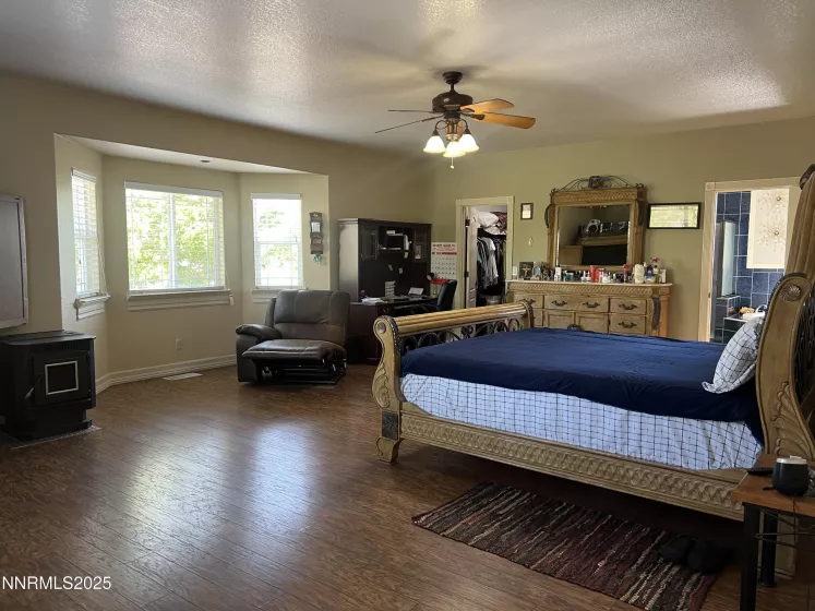 7650 Marie, Sparks, Nevada 89436, 6 Bedrooms Bedrooms, ,4 BathroomsBathrooms,Residential,Residential,Marie,250050625