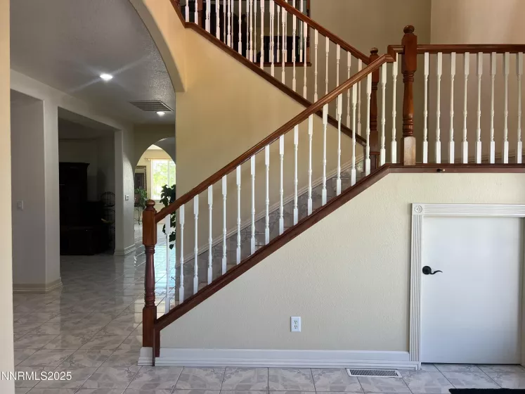 7650 Marie, Sparks, Nevada 89436, 6 Bedrooms Bedrooms, ,4 BathroomsBathrooms,Residential,Residential,Marie,250050625