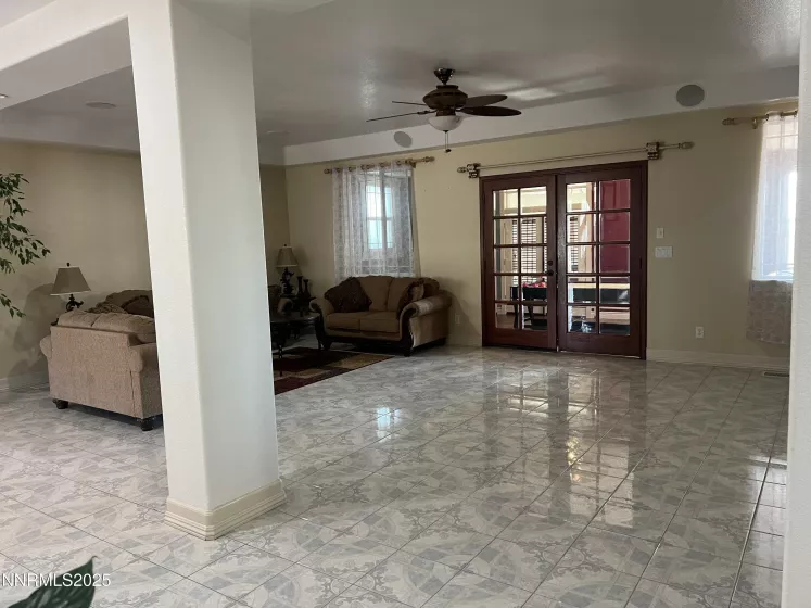 7650 Marie, Sparks, Nevada 89436, 6 Bedrooms Bedrooms, ,4 BathroomsBathrooms,Residential,Residential,Marie,250050625