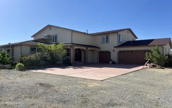 7650 Marie, Sparks, Nevada 89436, 6 Bedrooms Bedrooms, ,4 BathroomsBathrooms,Residential,Residential,Marie,250050625