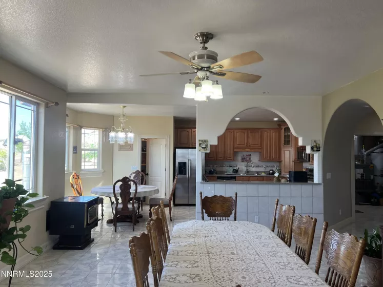7650 Marie, Sparks, Nevada 89436, 6 Bedrooms Bedrooms, ,4 BathroomsBathrooms,Residential,Residential,Marie,250050625
