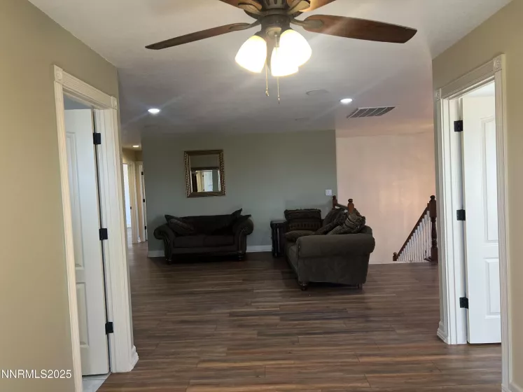 7650 Marie, Sparks, Nevada 89436, 6 Bedrooms Bedrooms, ,4 BathroomsBathrooms,Residential,Residential,Marie,250050625