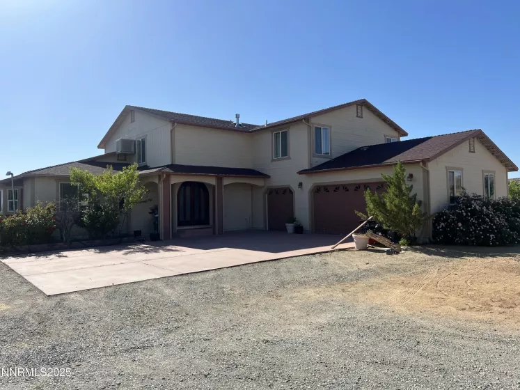 7650 Marie, Sparks, Nevada 89436, 6 Bedrooms Bedrooms, ,4 BathroomsBathrooms,Residential,Residential,Marie,250050625