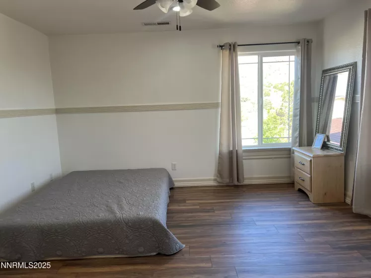 7650 Marie, Sparks, Nevada 89436, 6 Bedrooms Bedrooms, ,4 BathroomsBathrooms,Residential,Residential,Marie,250050625