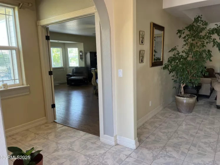 7650 Marie, Sparks, Nevada 89436, 6 Bedrooms Bedrooms, ,4 BathroomsBathrooms,Residential,Residential,Marie,250050625