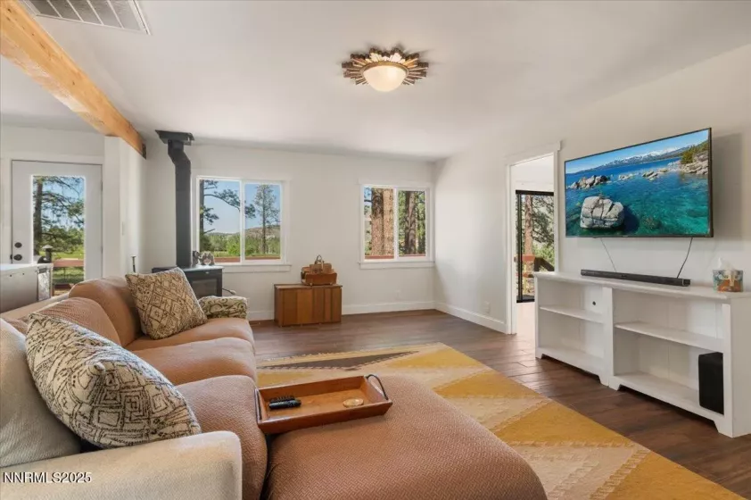 16205 Callahan, Reno, Nevada 89511, 3 Bedrooms Bedrooms, ,2 BathroomsBathrooms,Residential,Residential,Callahan,250050627