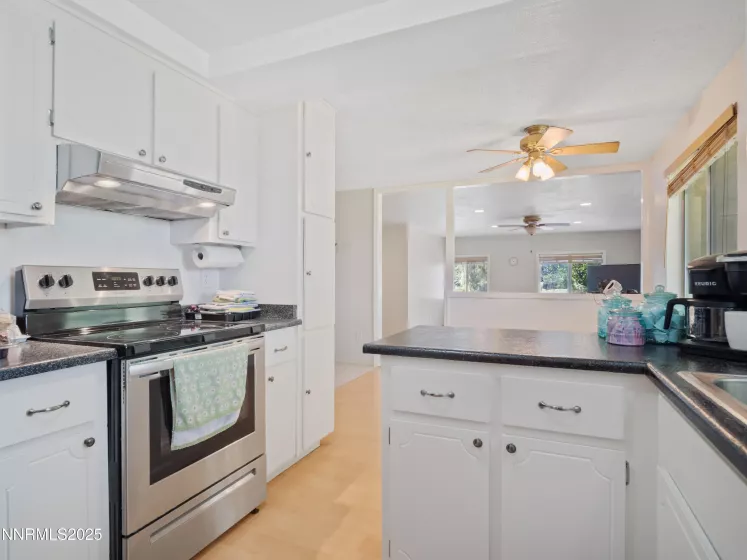 803 Mustang, Gardnerville, Nevada 89410, 3 Bedrooms Bedrooms, ,2 BathroomsBathrooms,Residential,Residential,Mustang,250050626