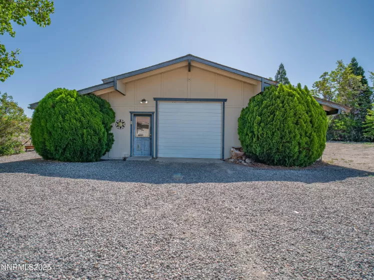 803 Mustang, Gardnerville, Nevada 89410, 3 Bedrooms Bedrooms, ,2 BathroomsBathrooms,Residential,Residential,Mustang,250050626