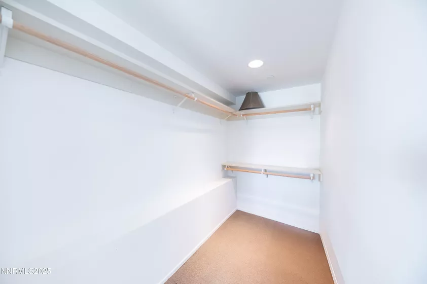 255 Sierra, Reno, Nevada 89501, 2 Bedrooms Bedrooms, ,2 BathroomsBathrooms,Residential,Residential,Sierra,250050628