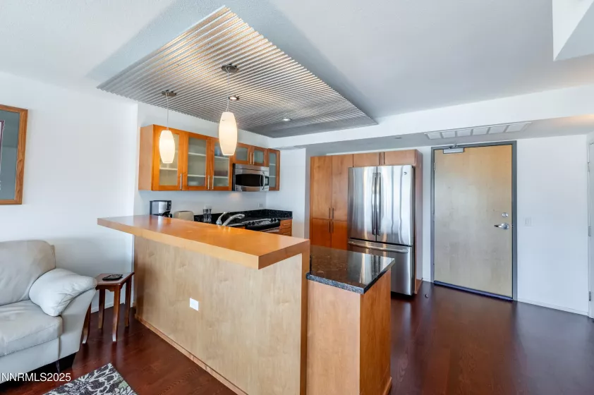 255 Sierra, Reno, Nevada 89501, 2 Bedrooms Bedrooms, ,2 BathroomsBathrooms,Residential,Residential,Sierra,250050628