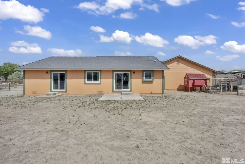 1155 Dinah, Fernley, Nevada 89408, 3 Bedrooms Bedrooms, ,2 BathroomsBathrooms,Residential,Residential,Dinah,240010316