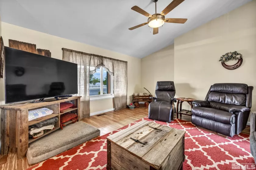 1155 Dinah, Fernley, Nevada 89408, 3 Bedrooms Bedrooms, ,2 BathroomsBathrooms,Residential,Residential,Dinah,240010316