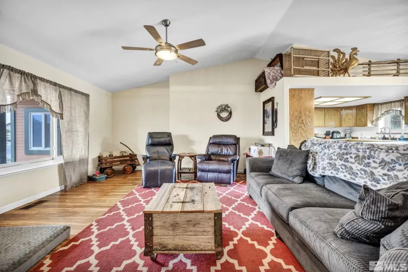 1155 Dinah, Fernley, Nevada 89408, 3 Bedrooms Bedrooms, ,2 BathroomsBathrooms,Residential,Residential,Dinah,240010316