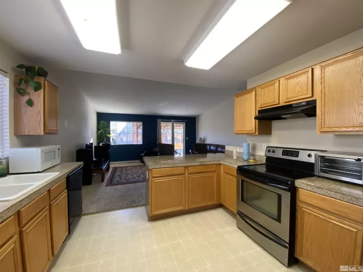 9770 Brightridge, Reno, Nevada 89506, 3 Bedrooms Bedrooms, ,2 BathroomsBathrooms,Residential,Residential,Brightridge,250000679