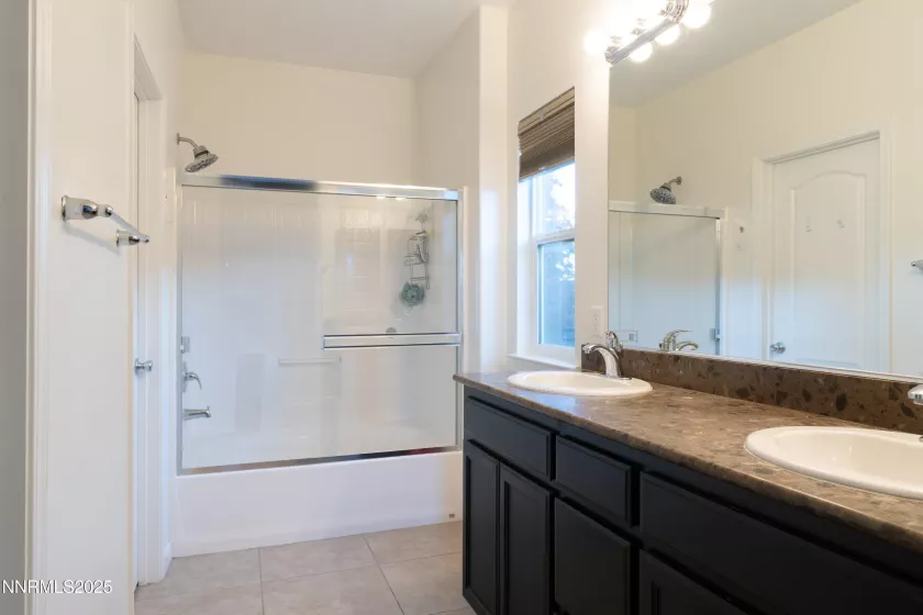 4750 Desert Song, Sparks, Nevada 89436, 4 Bedrooms Bedrooms, ,3 BathroomsBathrooms,Residential,Residential,Desert Song,250050632