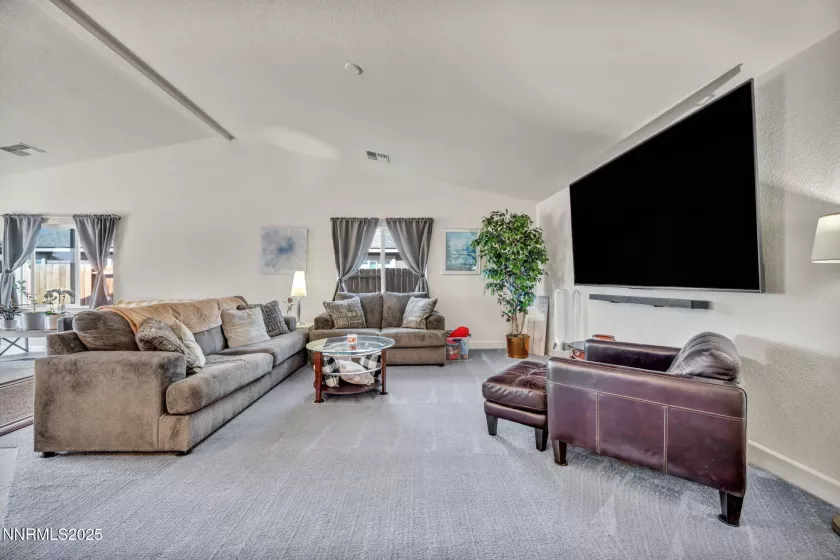 548 Fox Br, Sparks, Nevada 89441, 4 Bedrooms Bedrooms, ,3 BathroomsBathrooms,Residential,Residential,Fox Br,250050636