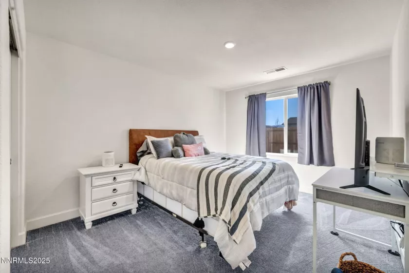548 Fox Br, Sparks, Nevada 89441, 4 Bedrooms Bedrooms, ,3 BathroomsBathrooms,Residential,Residential,Fox Br,250050636