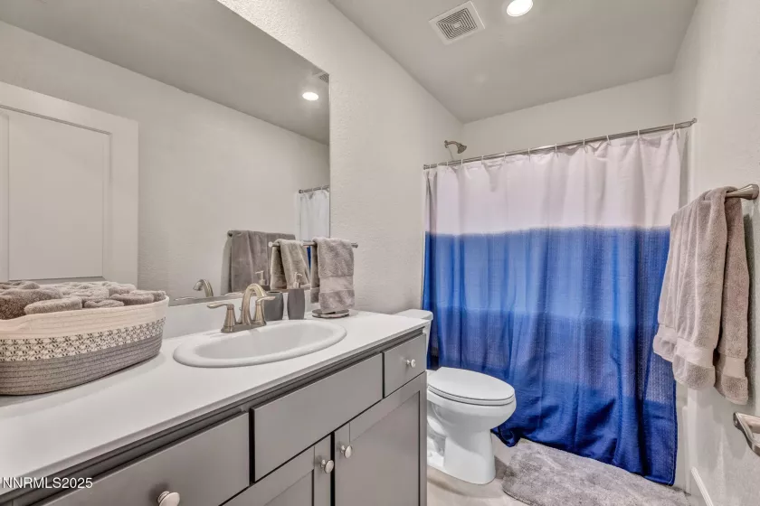 548 Fox Br, Sparks, Nevada 89441, 4 Bedrooms Bedrooms, ,3 BathroomsBathrooms,Residential,Residential,Fox Br,250050636