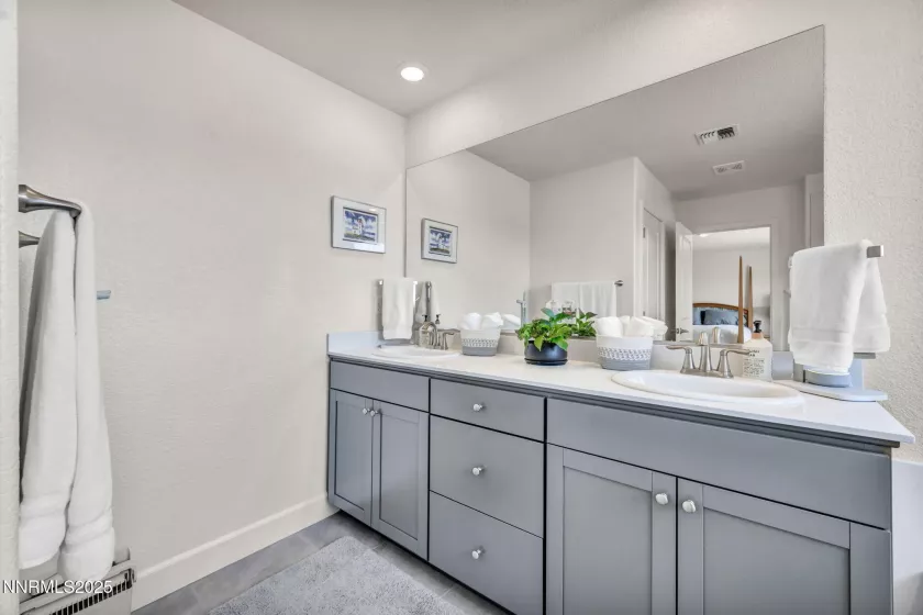 548 Fox Br, Sparks, Nevada 89441, 4 Bedrooms Bedrooms, ,3 BathroomsBathrooms,Residential,Residential,Fox Br,250050636