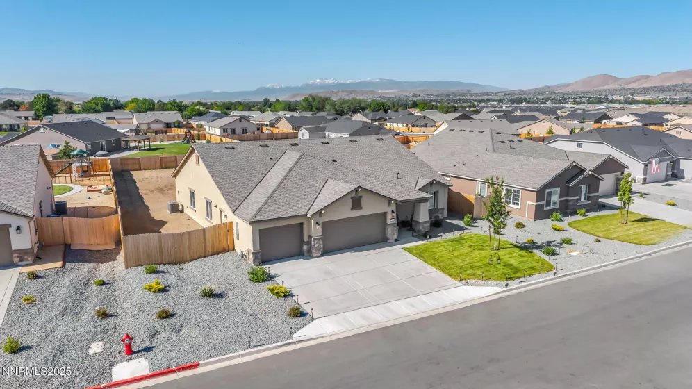 548 Fox Br, Sparks, Nevada 89441, 4 Bedrooms Bedrooms, ,3 BathroomsBathrooms,Residential,Residential,Fox Br,250050636
