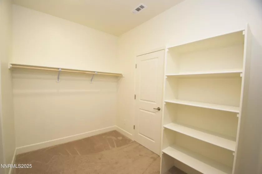 1948 Neuer, Sparks, Nevada 89436, 3 Bedrooms Bedrooms, ,3 BathroomsBathrooms,Residential Lease,Manufactured,Neuer,250050639