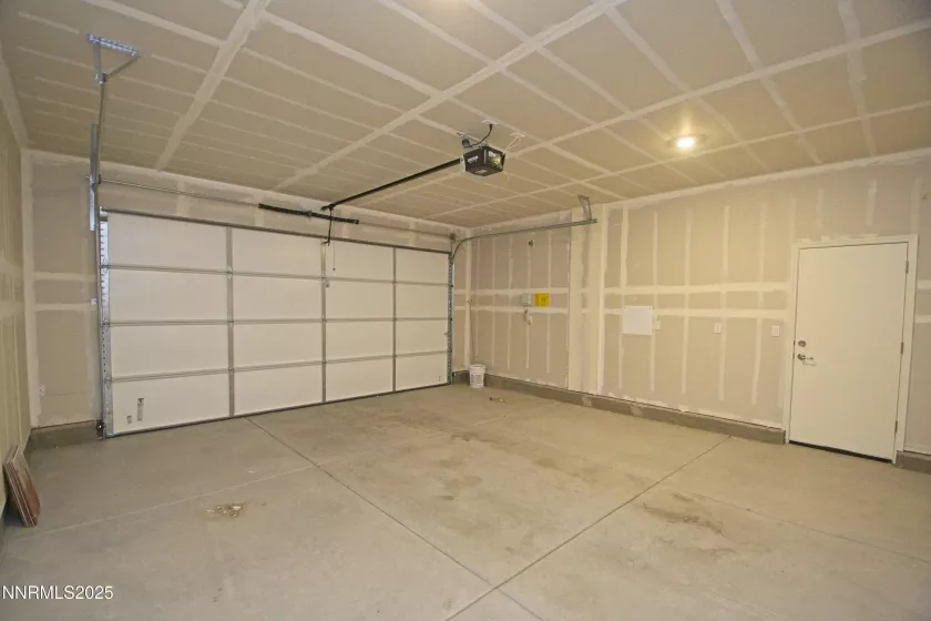 1948 Neuer, Sparks, Nevada 89436, 3 Bedrooms Bedrooms, ,3 BathroomsBathrooms,Residential Lease,Manufactured,Neuer,250050639