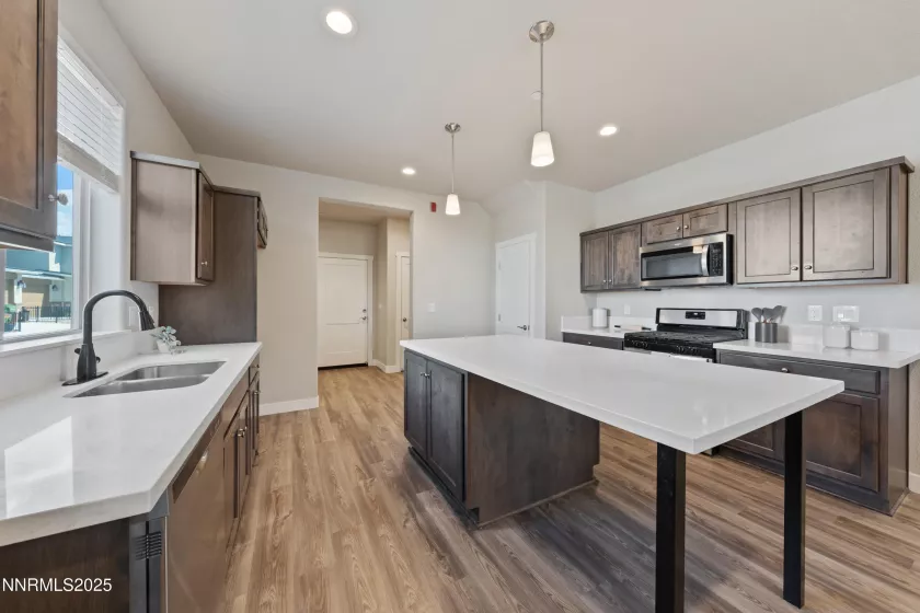 1170 Montevideo, Minden, Nevada 89423, 4 Bedrooms Bedrooms, ,3 BathroomsBathrooms,Residential,Residential,Montevideo,250050647