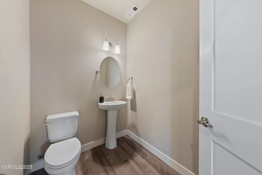 1170 Montevideo, Minden, Nevada 89423, 4 Bedrooms Bedrooms, ,3 BathroomsBathrooms,Residential,Residential,Montevideo,250050647