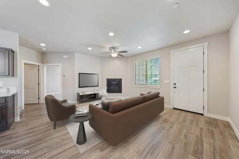 1170 Montevideo, Minden, Nevada 89423, 4 Bedrooms Bedrooms, ,3 BathroomsBathrooms,Residential,Residential,Montevideo,250050647