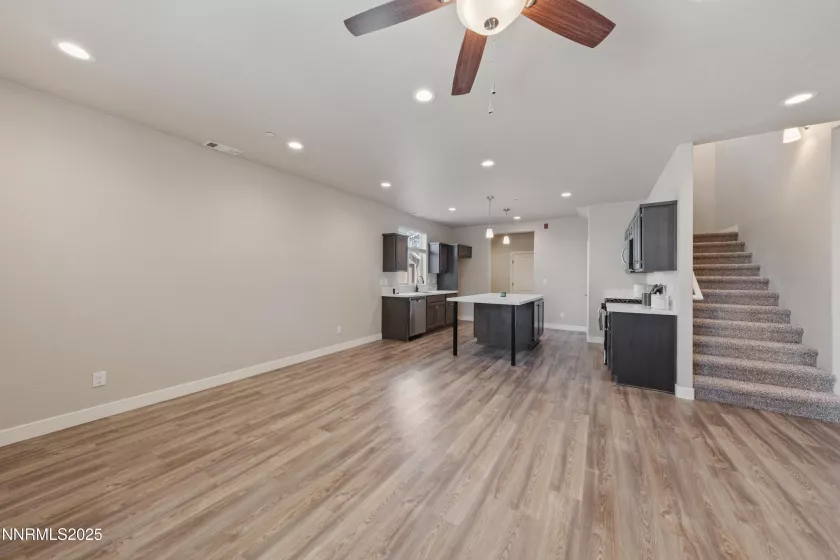 1170 Montevideo, Minden, Nevada 89423, 4 Bedrooms Bedrooms, ,3 BathroomsBathrooms,Residential,Residential,Montevideo,250050647