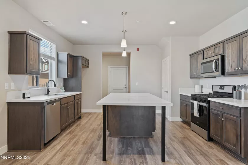 1170 Montevideo, Minden, Nevada 89423, 4 Bedrooms Bedrooms, ,3 BathroomsBathrooms,Residential,Residential,Montevideo,250050647