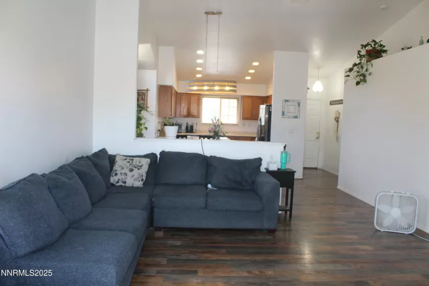 1423 Talking Sparrow, Spanish Springs, Nevada 89441, 3 Bedrooms Bedrooms, ,2 BathroomsBathrooms,Residential,Residential,Talking Sparrow,250050651