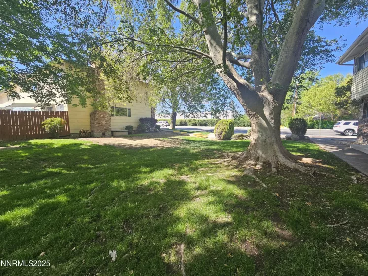 277 Smithridge, Reno, Nevada 89502, 2 Bedrooms Bedrooms, ,2 BathroomsBathrooms,Residential,Residential,Smithridge,250050654