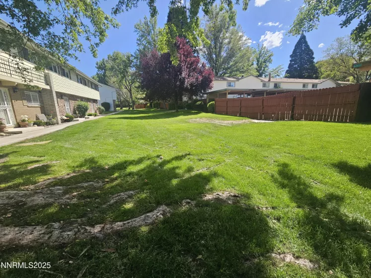 277 Smithridge, Reno, Nevada 89502, 2 Bedrooms Bedrooms, ,2 BathroomsBathrooms,Residential,Residential,Smithridge,250050654