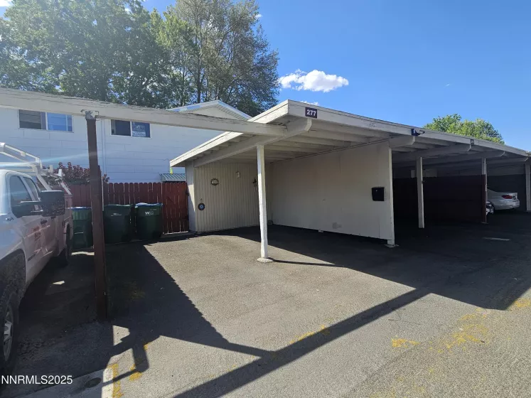277 Smithridge, Reno, Nevada 89502, 2 Bedrooms Bedrooms, ,2 BathroomsBathrooms,Residential,Residential,Smithridge,250050654