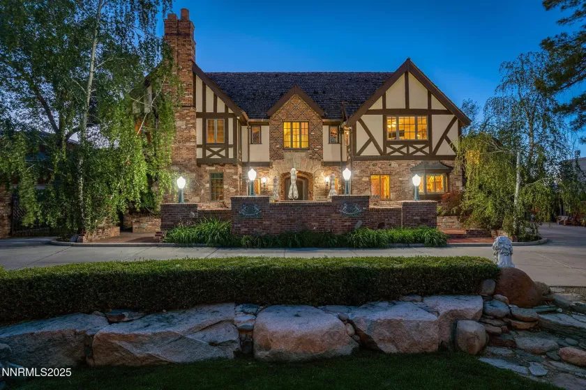 745 California, Reno, Nevada 89509, 6 Bedrooms Bedrooms, ,6 BathroomsBathrooms,Residential,Residential,California,250050671