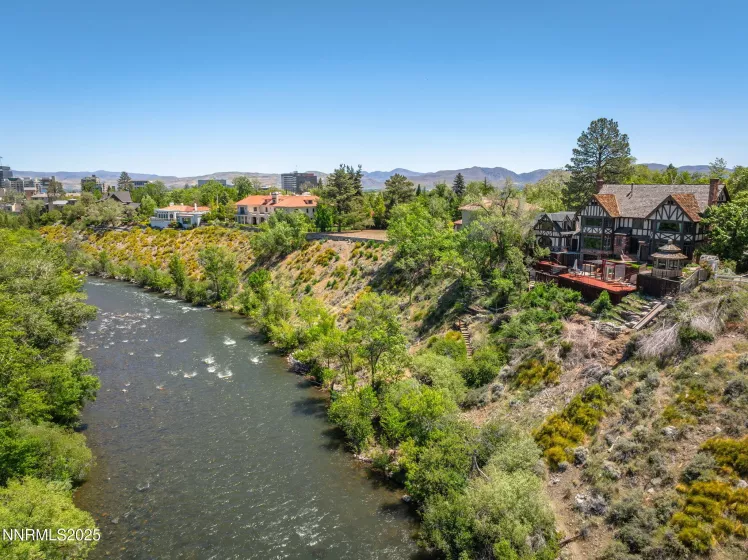 745 California, Reno, Nevada 89509, 6 Bedrooms Bedrooms, ,6 BathroomsBathrooms,Residential,Residential,California,250050671