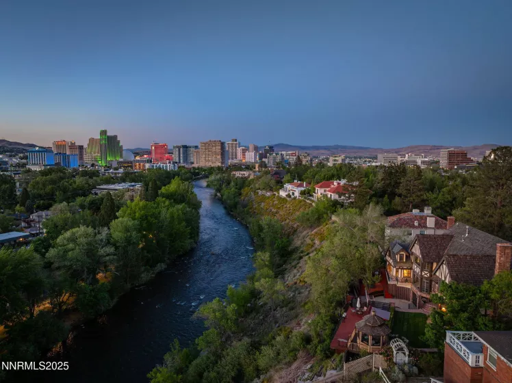 745 California, Reno, Nevada 89509, 6 Bedrooms Bedrooms, ,6 BathroomsBathrooms,Residential,Residential,California,250050671
