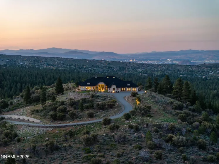 29 Bennington, Reno, Nevada 89511, 3 Bedrooms Bedrooms, ,4 BathroomsBathrooms,Residential,Residential,Bennington,250050676