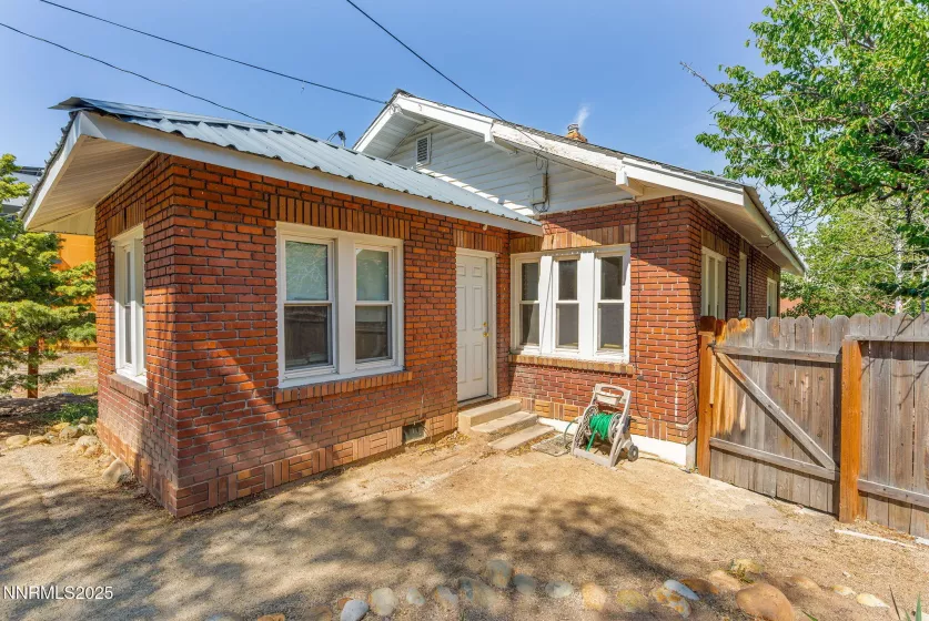 1341 Virginia, Reno, Nevada 89503, 5 Bedrooms Bedrooms, ,2 BathroomsBathrooms,Residential,Residential,Virginia,250050682
