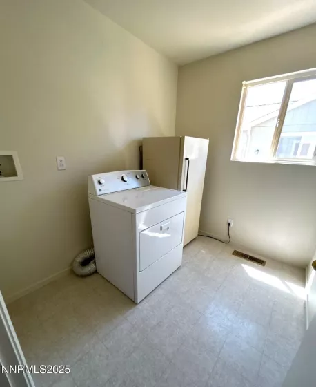 5153 Lorenzo, Sparks, Nevada 89436, 4 Bedrooms Bedrooms, ,3 BathroomsBathrooms,Residential Lease,Manufactured,Lorenzo,250050690