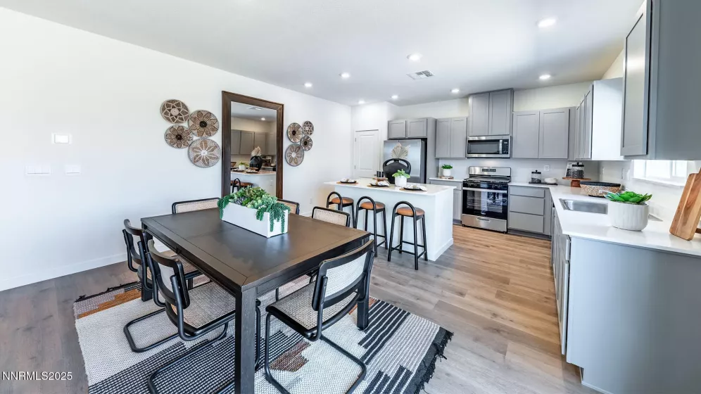 711 Silver Canoe, Reno, Nevada 89506, 4 Bedrooms Bedrooms, ,3 BathroomsBathrooms,Residential,Residential,Silver Canoe,250050699