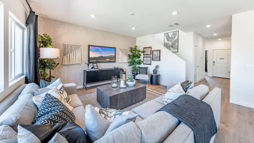 711 Silver Canoe, Reno, Nevada 89506, 4 Bedrooms Bedrooms, ,3 BathroomsBathrooms,Residential,Residential,Silver Canoe,250050699