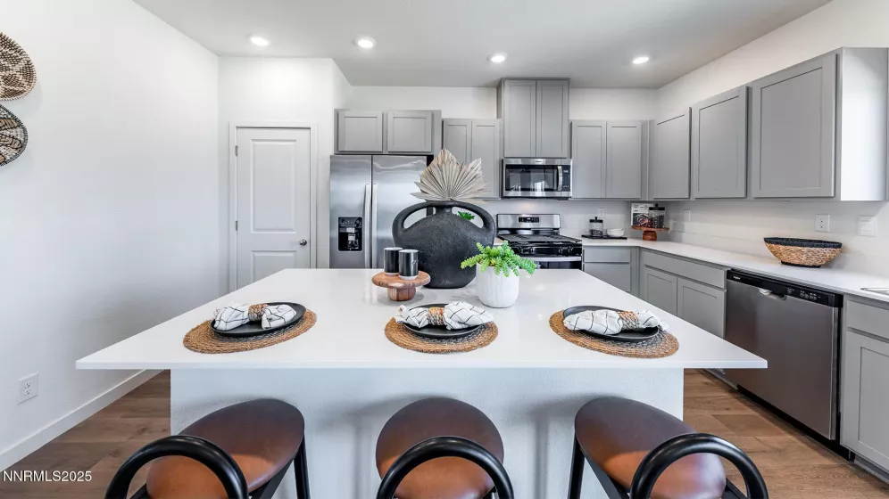 711 Silver Canoe, Reno, Nevada 89506, 4 Bedrooms Bedrooms, ,3 BathroomsBathrooms,Residential,Residential,Silver Canoe,250050699